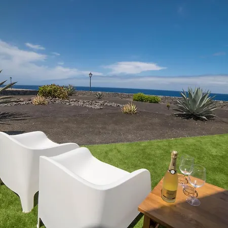 Babel - First Line Seafront House * بلايا بلانكا