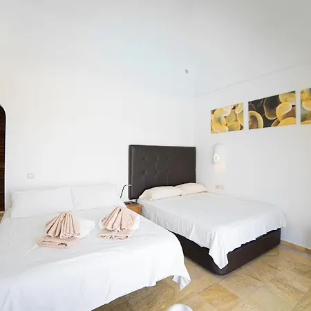 Babel - First Line Seafront House بلايا بلانكا